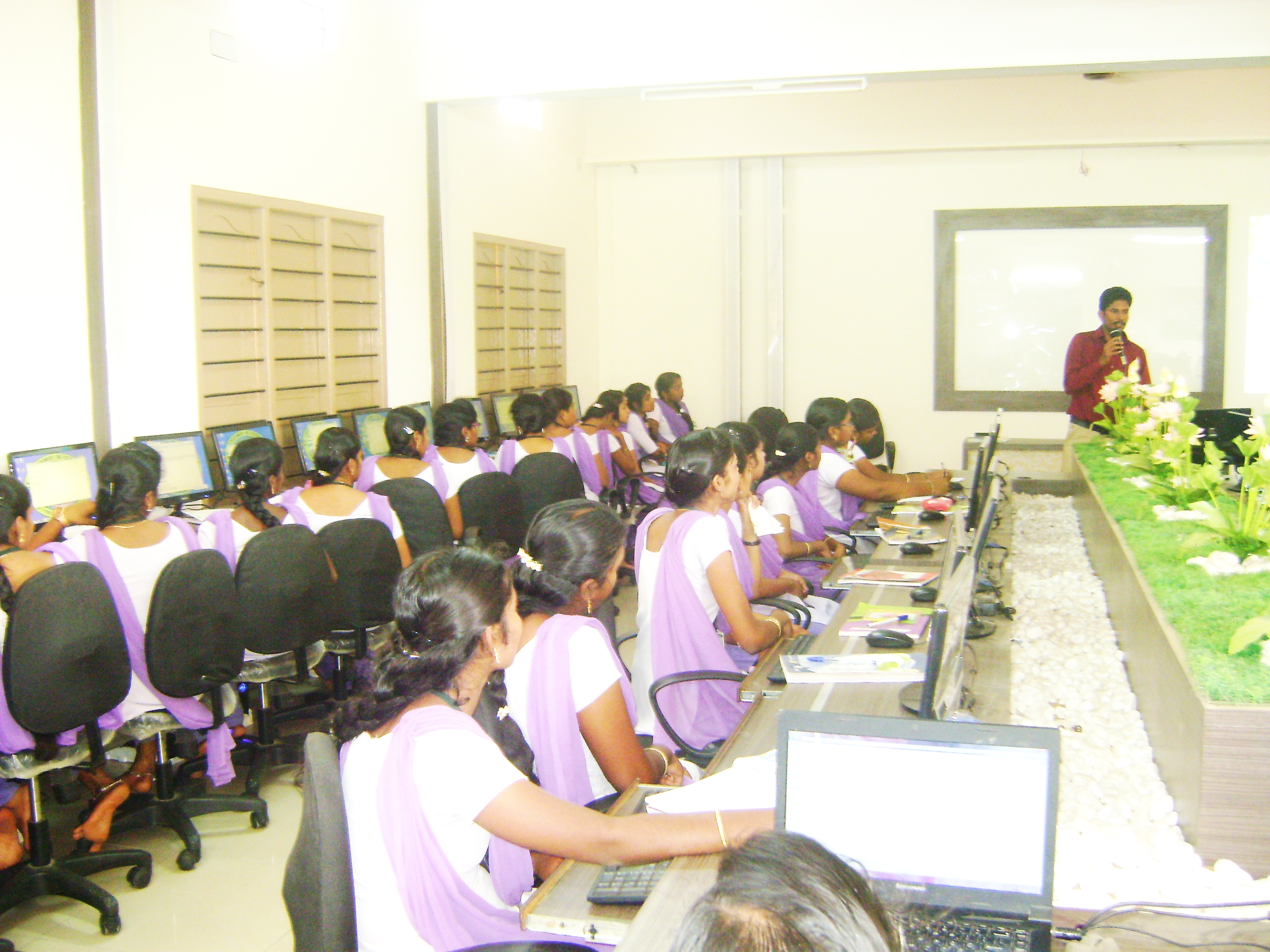 workshops in colleges